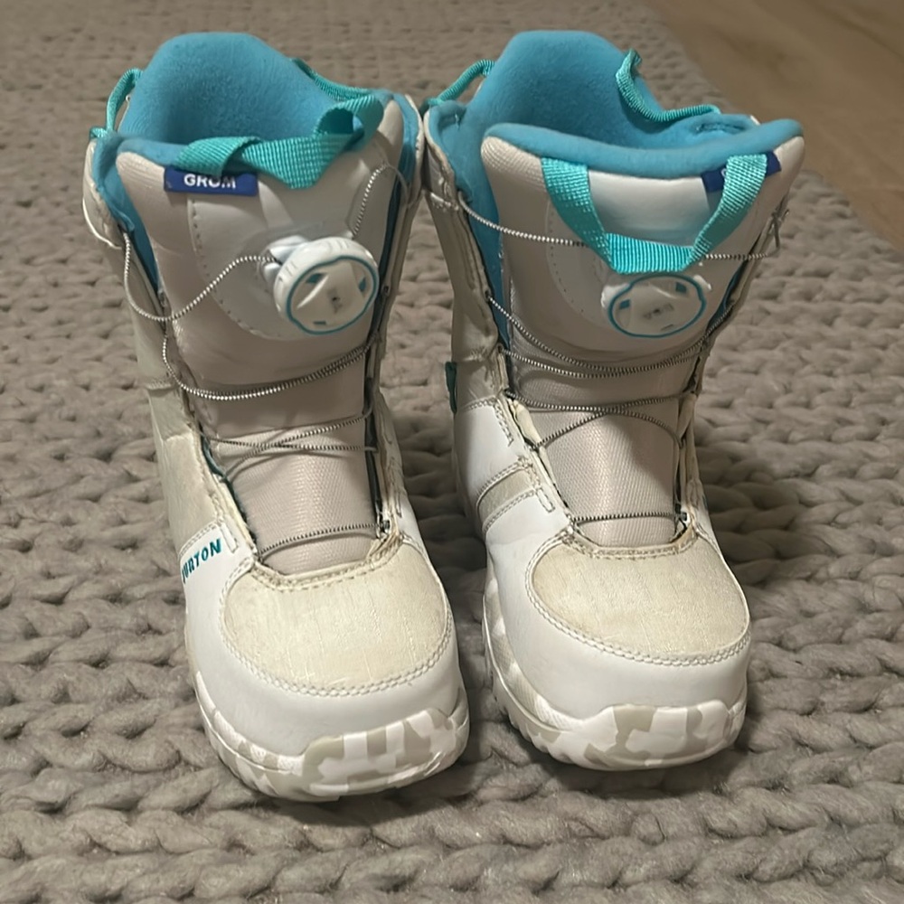 Kids Burton Snowboard boots
